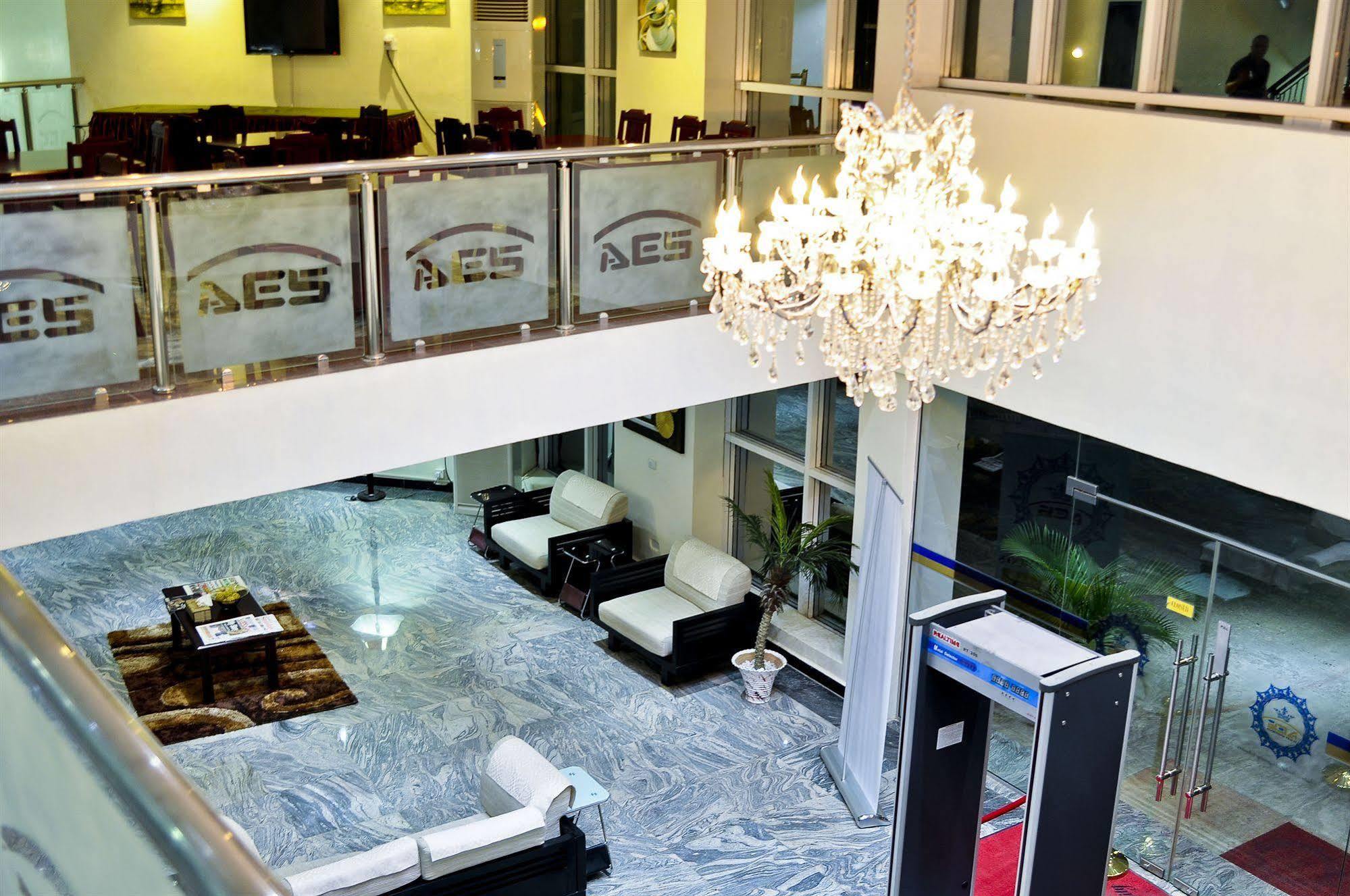 Aes Luxury Apartments Абуджа Екстериор снимка